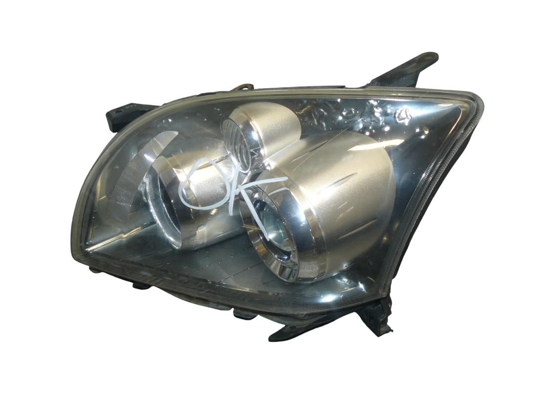 8107005250 8117005240 Headlight left TOYOTA AVENSIS (T250) (2003-2008)