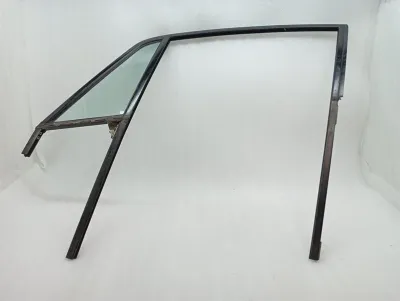 Porsche 911 1984-1989 Vänster Fram 1/4 Glas 91154251100 Dörrruta 1/4 Fram Vänster-