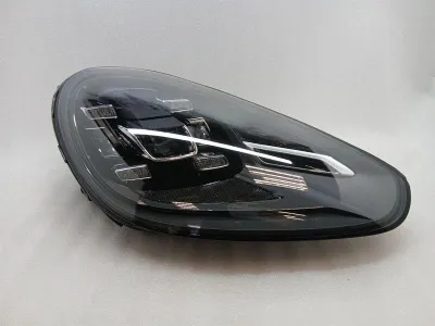 MK2 14-17 PORSCHE CAYENNE 958 92A Höger Strålkastare 958941774C Strålkastare Höger-