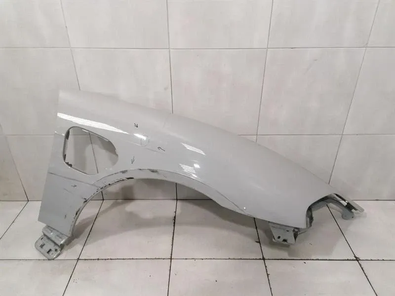 Porsche Taycan 9J Right Wing 9J1821102Y W/O PWR DOOR Right Fender-