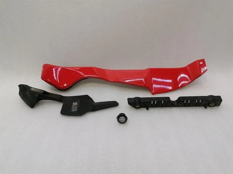 Ferrari F12 Berlinetta F152 Right Wing Bracket 88188911 Fender Bracket-