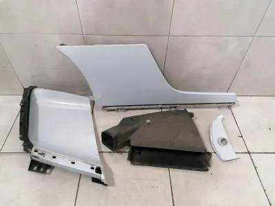 Audi R8 Type 42 V10 Spyder Tylna prawa osłona 427809384B Tylna prawa osłona-