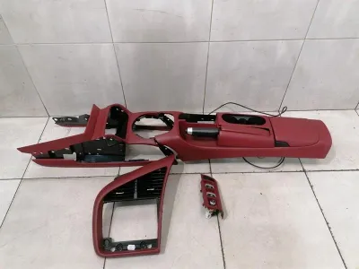 AUDI R8 TYPE 42 V10 5.2 SPYDER CENTRE CONSOLE 420863242B RIGHT HAND DRIVE RHD-