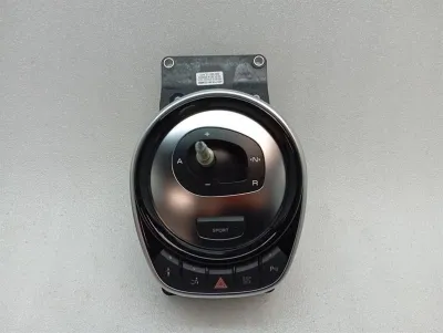 Audi R8 Type 42 V10 5.2 Spyder Gear Selector 420713041E Gear Shift Link-