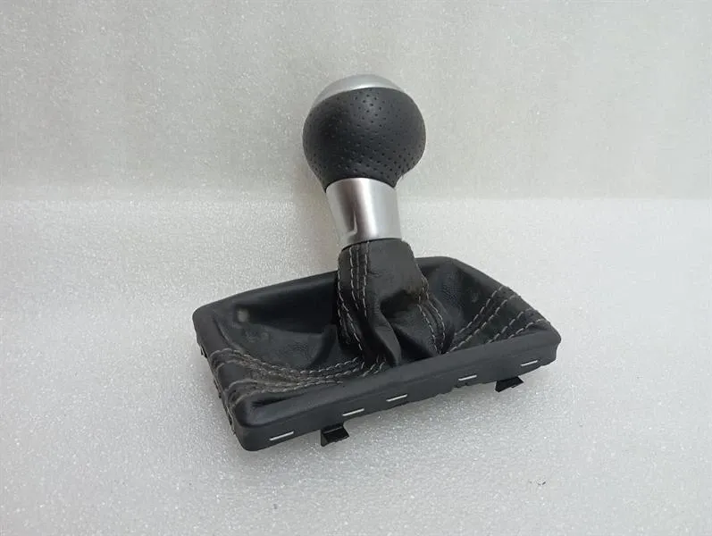 AUDI RS4 B8 8K GEAR KNOB 8K2713139Q RHD RIGHT HAND DRIVE RS4-
