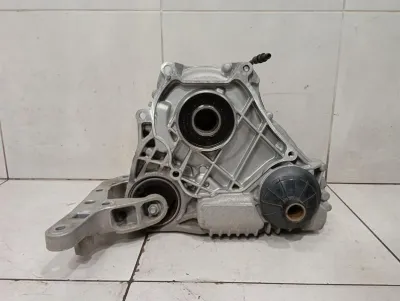 BMW 8 Series 18--25 G16 M8 Gran Coupe Transfer Box 27109847756 Transfer Case-