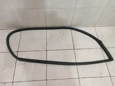 Joint de porte Ferrari 599 GTB F141 68579100 RH Joints de porte droite