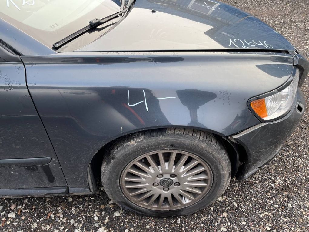 Fender Front Right VOLVO S40 / V50 / C30 / C70 (MS, MW) (2004-2012)