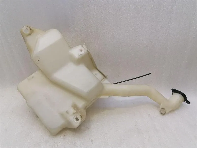 Chevrolet Corvette C6 washer fluid reservoir 10339236 washer fluid reservoir -
