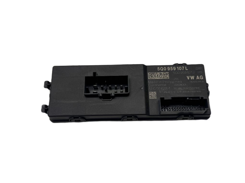 5Q0959107L Bootlid / tailgate control unit VW TOURAN (5T1) (2015-)