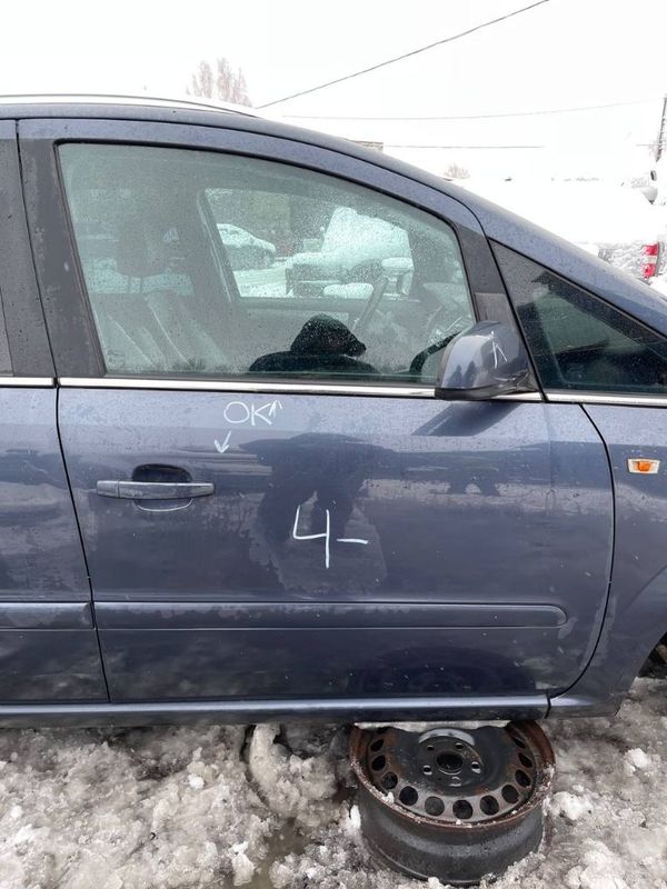 93191193 Врата предна дясна OPEL ZAFIRA B (A05) (2005-2014)