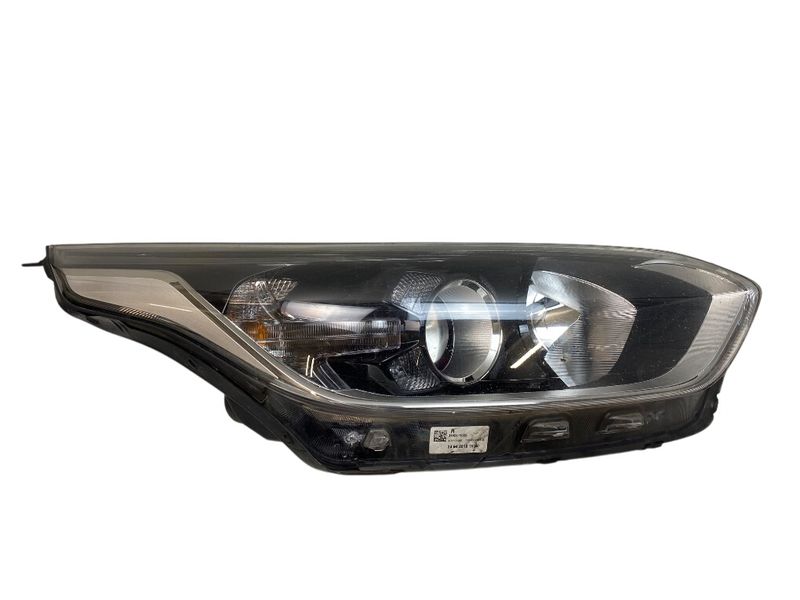 92102J7060 Headlight right KIA CEED III (CD) (2018-)
