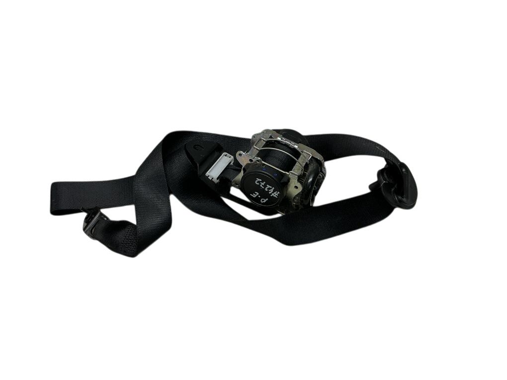 72117305646 Seat Belt Front Right BMW i3 (I01) (2013-2022)