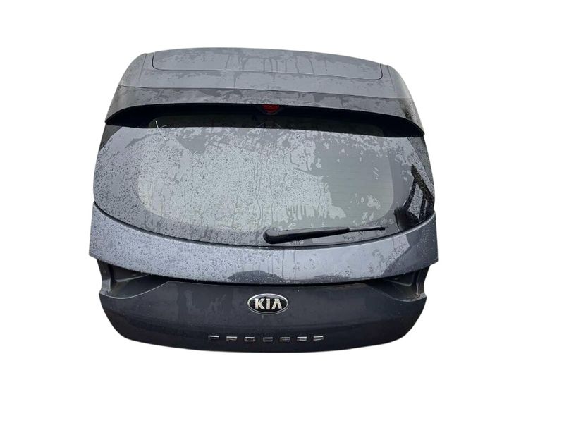73700J7700 Bootlid / tailgate KIA CEED III (CD) (2018-)