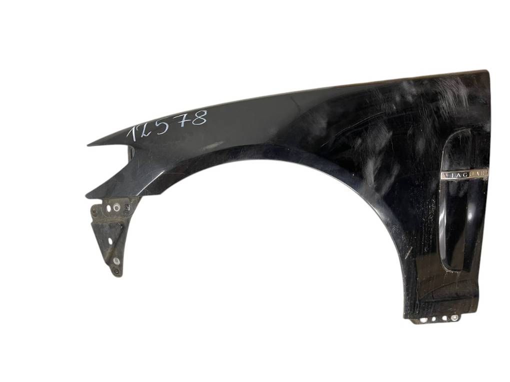 8X23165665A Fender Front Left JAGUAR XF (X250, CC9) (2008-2015)