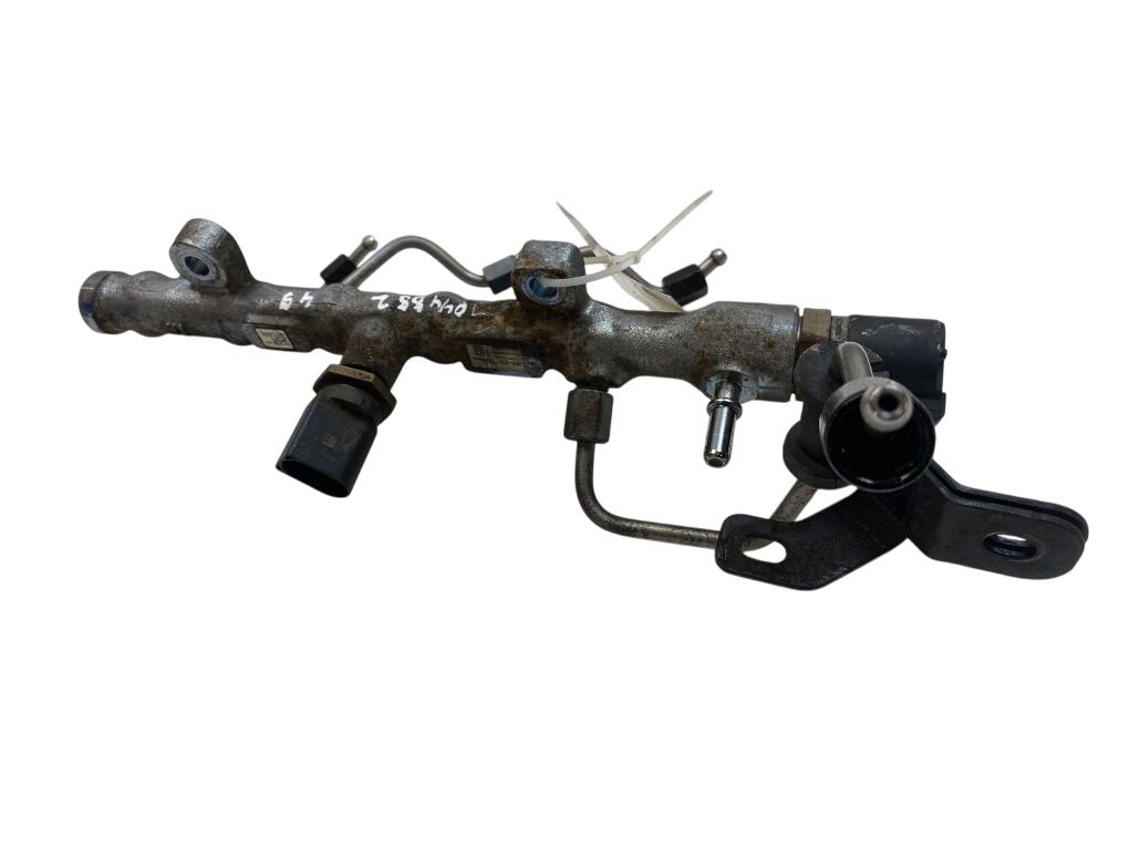 314002U200 Fuel Distributor / fuel rail KIA SPORTAGE (QL) (09.15-10.22)