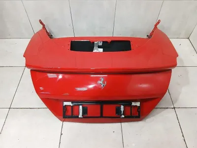Капак за лодка Ferrari Roma F169 985882872 Задна врата