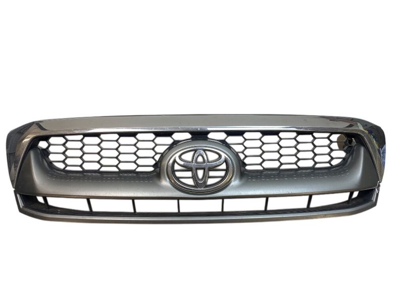 531110K210 Radiator Grille TOYOTA HILUX VII (AN10, AN20, AN30) (2005-2015)
