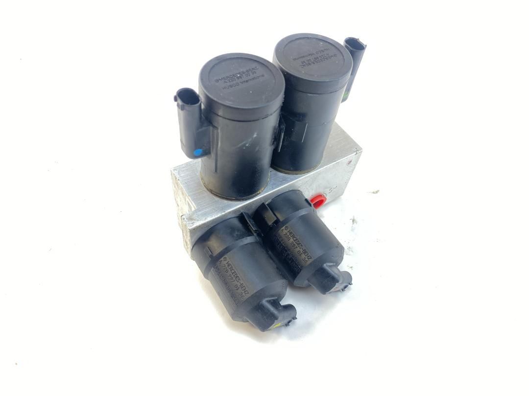 A2203200358 A2203201258 Air suspension / self-levelling suspension, other MERCEDES-BENZ SL-CLASS (R230) (2001-2012)