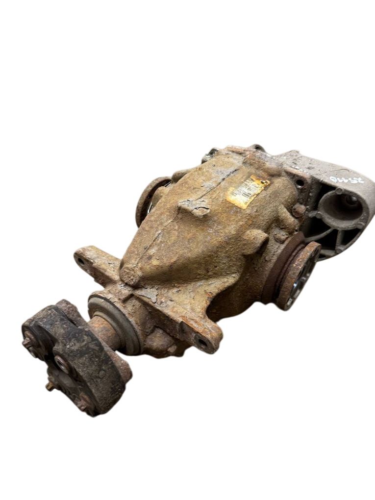 7566275 33107592326 Rear axle differential BMW 3 (E90, E91, E92, E93) (2005-2011)