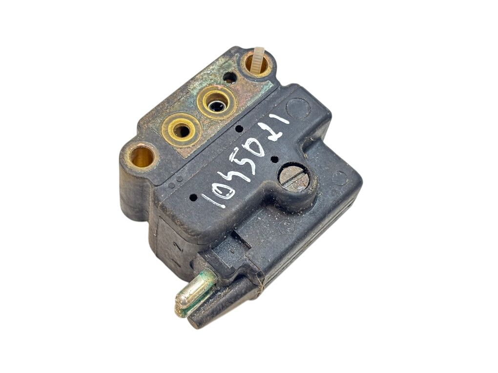 A0000703962 Fuel pressure regulator MERCEDES-BENZ SL-CLASS (R129) (1989-2001)