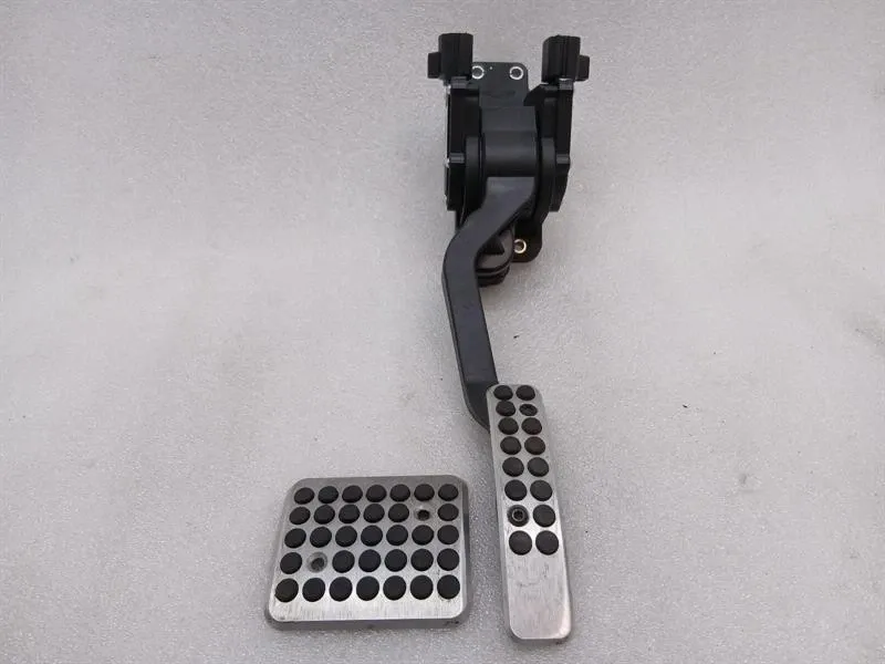 Aston Martin Rapide 10-14 Throttle Pedal (Electrical) 8D33-9F836-AB Throttle Pedal