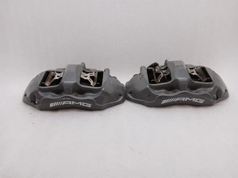 Mercedes C Class W205 Brake Caliper A2054216798 Front Set AMG Brake Caliper Faulty