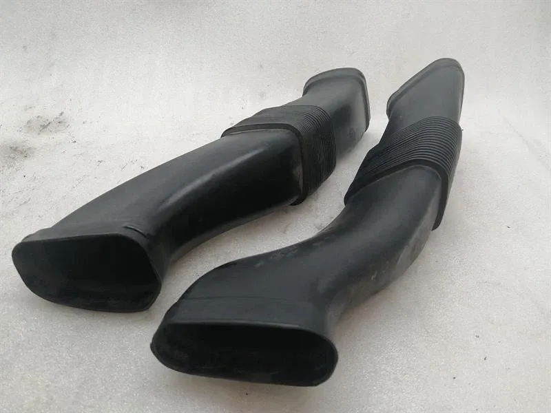 Mercedes CLS W219 Intake Pipe Set A1560940582 Intake Pipe Set A1560940682