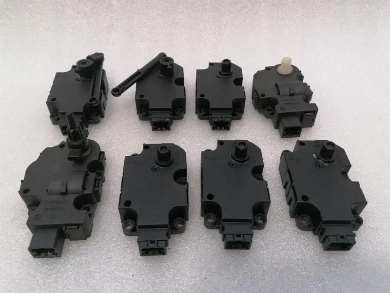 MERCEDES S-CLASS W222 HVAC ACTUATORS A0999069600 HEATER MOTOR
