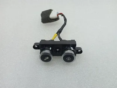 Ferrari California T F149 14-17 Brytare 311279 Lock och Bränslebrytare -