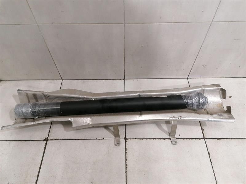 Ferrari California T F149 14-17 Propshaft 295628 Propshaft