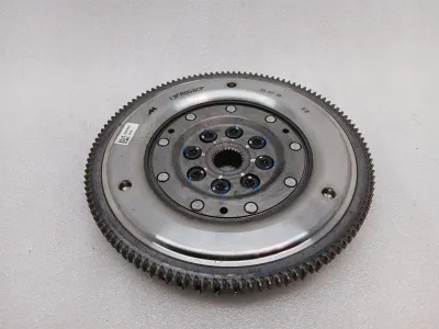 Маховик McLaren 570S Spider 13FA058CP