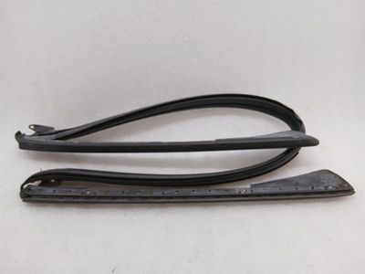 Uszczelka przedniej szyby Porsche 911 997 99753707702 uszczelka przedniej szyby kabrioletu