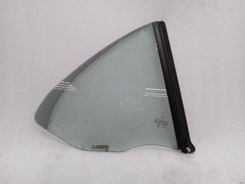 Porsche 911 997 Right Rear 1/4 Glass 99754311214 Door Window 1/4 Rear RH Convertible