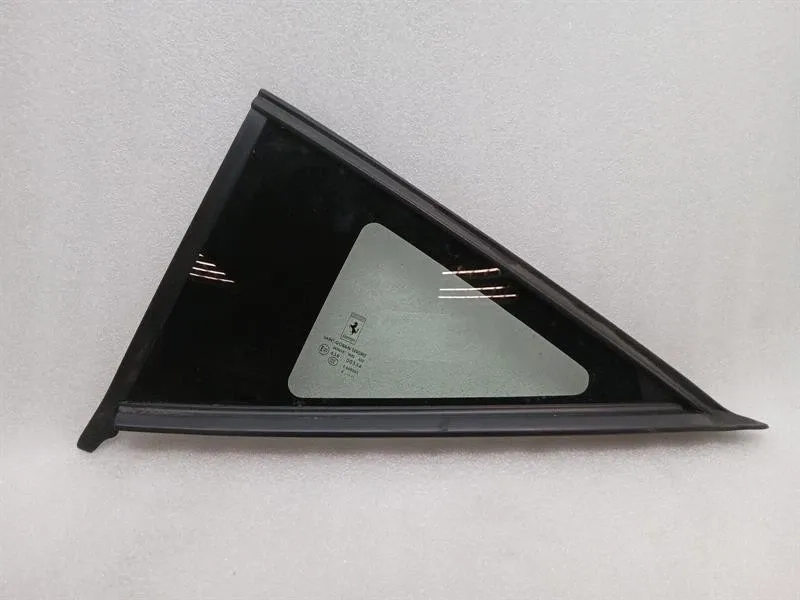 Ferrari F8 F142MFL Left Rear 1/4 Glass 86677900 Door Glass 1/4 Rear LH