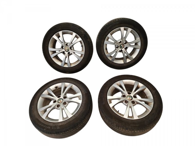 15609326 Rim set With Tyres 4 pcs ALFA ROMEO GIULIETTA (940) (2010-2020) — Europe Delivery