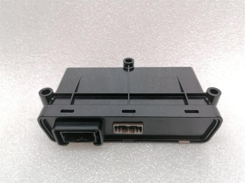 Tesla Model S 90D Schiebedach-Steuermodul 1007512-00-C Schiebedach-Steuereinheit — Europa-Versand
