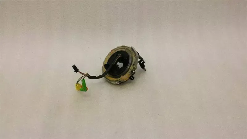 Ressort de rappel pour capteur d'angle de braquage Mercedes Classe E W211 A1714640518 — Livraison en Europe