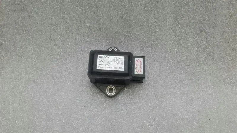 Capteur de vitesse de lacet pour Mercedes E W211 A0025426618 Capteur de vitesse de lacet rotatif — Livraison en Europe