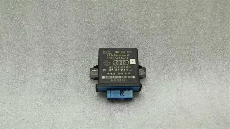 Module d'éclairage Audi S8 D3 A8 4F0907357F unité de commande réglage de la portée des phares LWR — Livraison en Europe