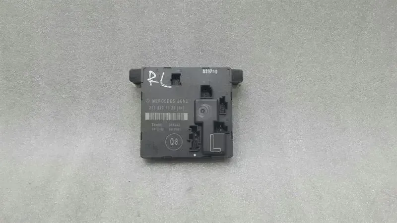 Unité de commande de porte Mercedes Classe E W211 broche gauche A2118201526 modules de porte RLH. — Livraison en Europe