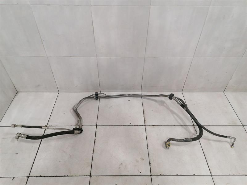 Kit de tuyaux Maybach 62 V240 A2408300615 — Livraison en Europe