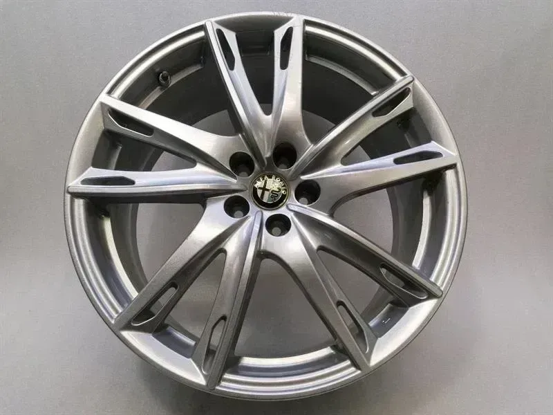 ALFA ROMEO 4C Type 960 Alloy Wheel 50529592 Alloy Rim 8JX18 ET44 — Europe Delivery