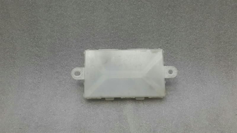 Mercedes E Class W213 Electronic Module A2139001610 Control Unit Keyless Go — Europe Delivery