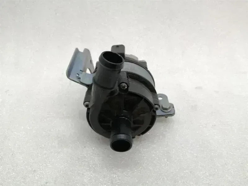 Porsche Boxster 718 additional cooling pump 04L965567 coolant pump pump — Europe Delivery