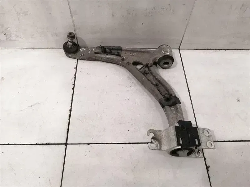 Mercedes GLA X156 Left Front Wishbone A1563300500 Front Left Wishbone — Europe Delivery