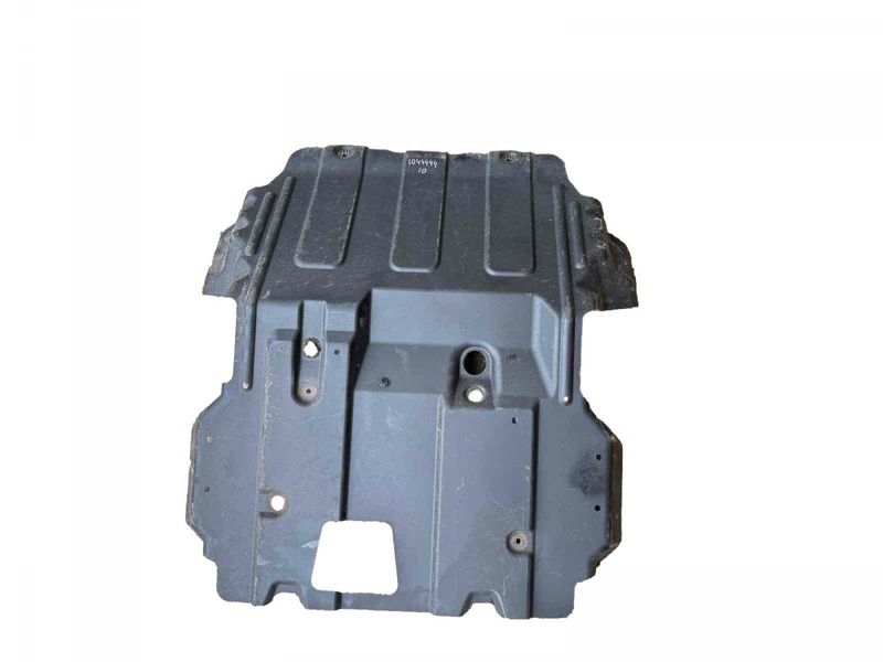 22847943 Motor-Spritzschutz CADILLAC ESCALADE (2014-) — Europa-Versand