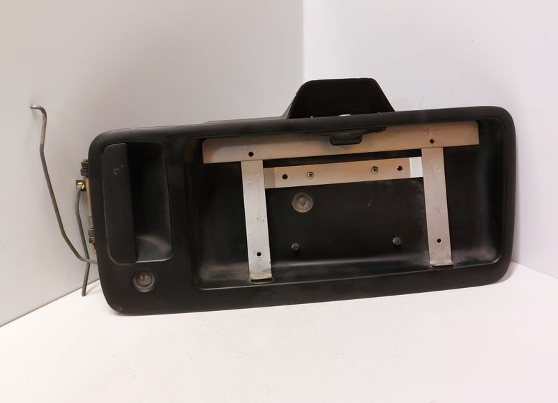 25757716 15167639 MIP1105 Bootlid / tailgate handle GMC SAVANA 1500 [USA] (2002-) — Europe Delivery