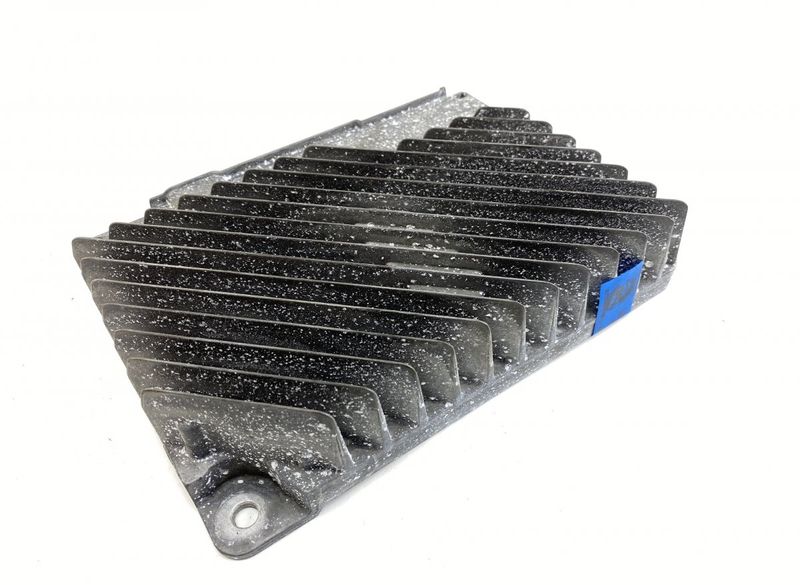 84832889 Audio amplifier CADILLAC ESCALADE (2014-) — Europe Delivery