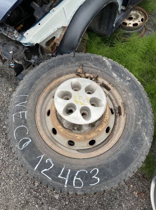 6.5JX16 ET68 D74.1 6X125 loku komplekts ar riepām 4 gab IVECO DAILY III (1999-2006) — Piegāde Eiropā
